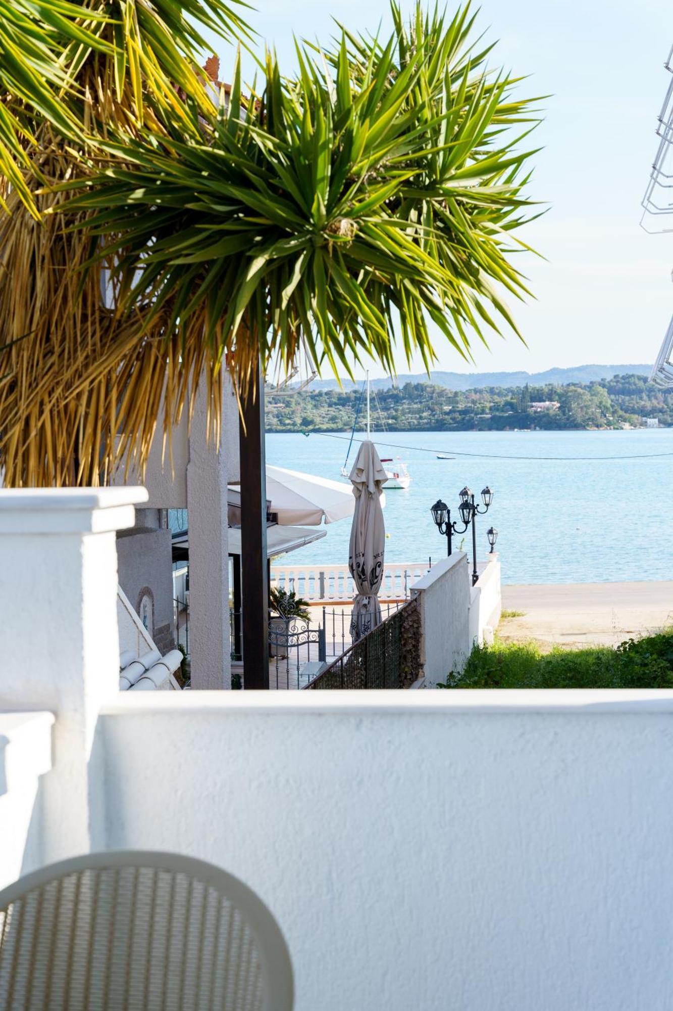 Casa Albastra Rooms & Suites Porto Heli Esterno foto