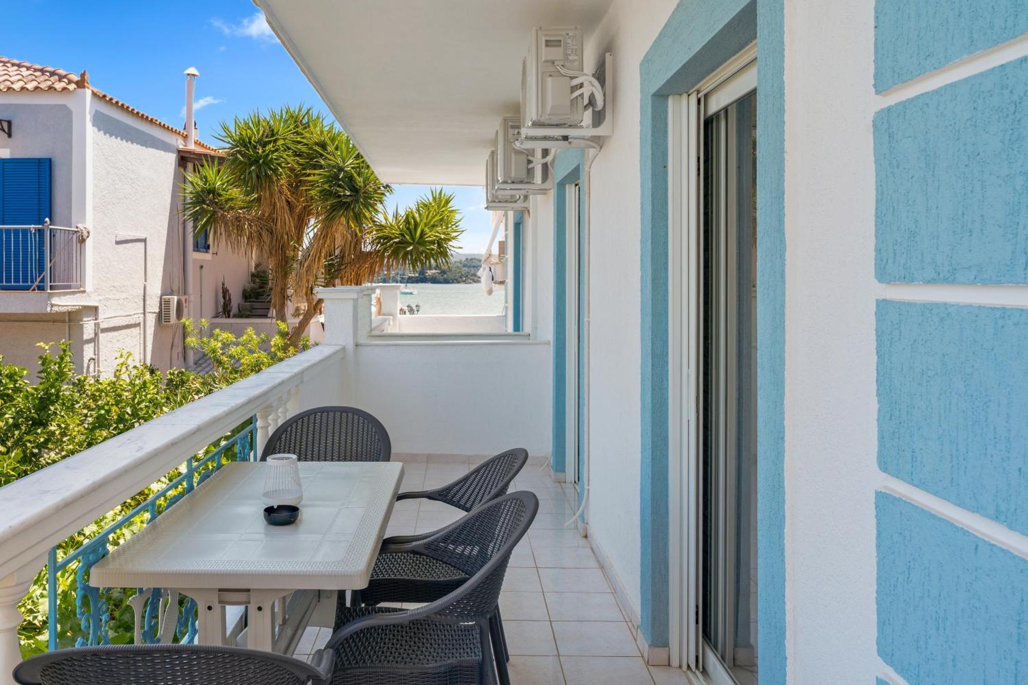 Casa Albastra Rooms & Suites Porto Heli Esterno foto
